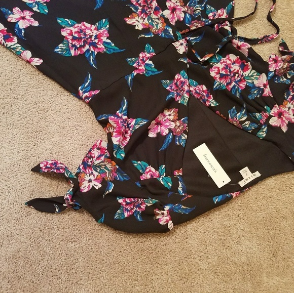 Francesca Dress High Low w/Cap Sleeves NWT - Picture 4 of 4